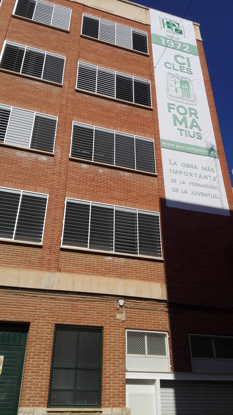 RENOVANT LA FAÇANA: PER FI EL 3ER PAS!!