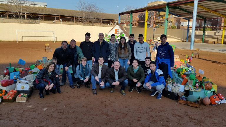 CICLOS VISITA LA FALLA DE INFANTIL Y PRIMARIA