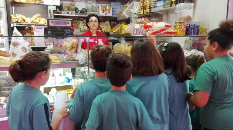 De compras en el Mercado Municipal
