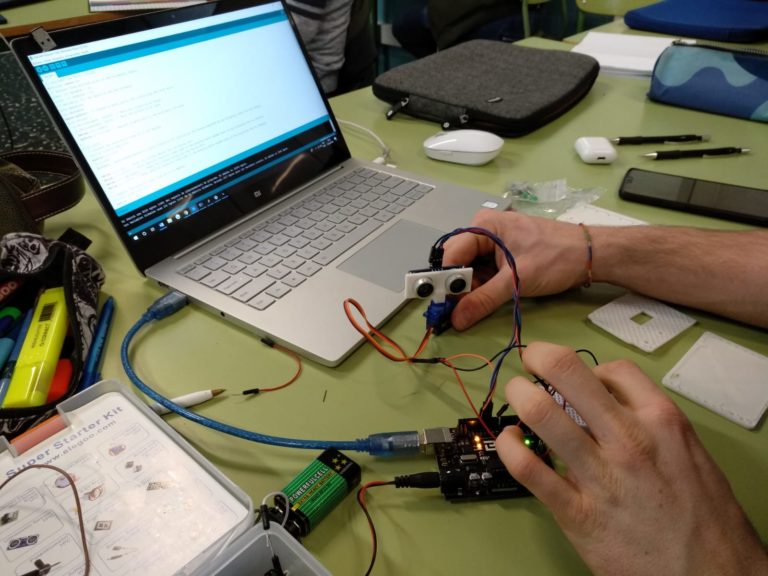 Prácticas de robótica, programación de Arduino y Processing en Fabricación Mecánica