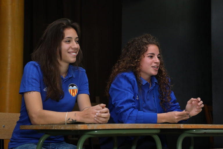 Visita de jugadores del CF València