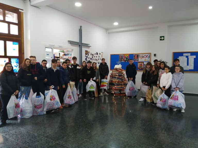 Regalos de las tutorías para Cáritas